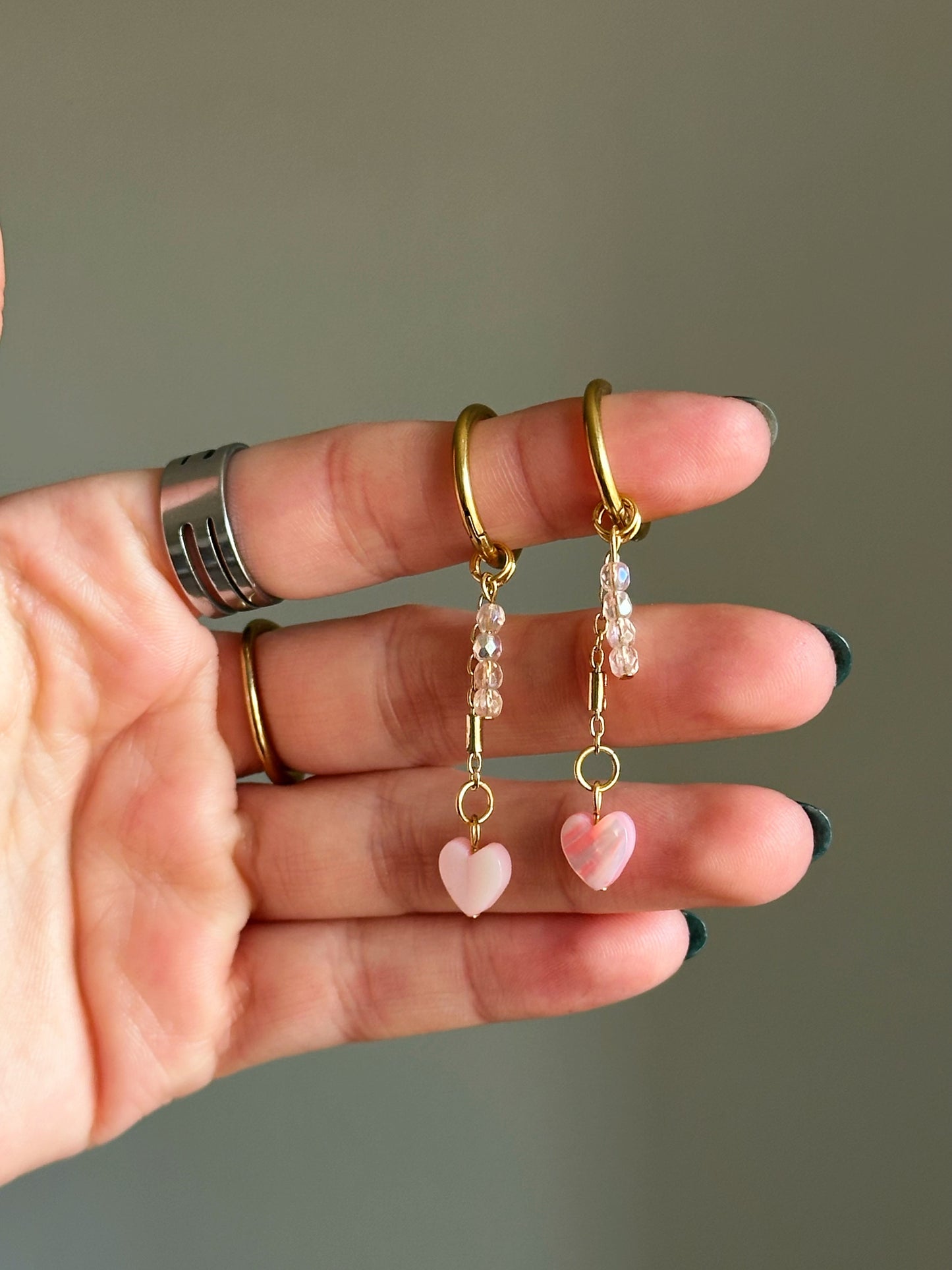 Boucles d'oreilles pendantes - Coeur nacré